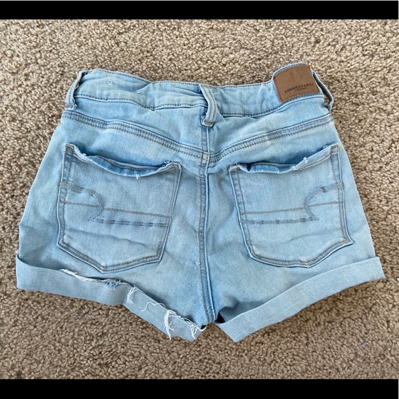american eagle light wash denim shorts - Picture 2 of 2